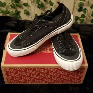 Canvas Blk/Marshmallo women's Vans shoe